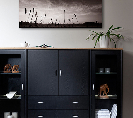 svartbetsad byrå svartbetsad byrå